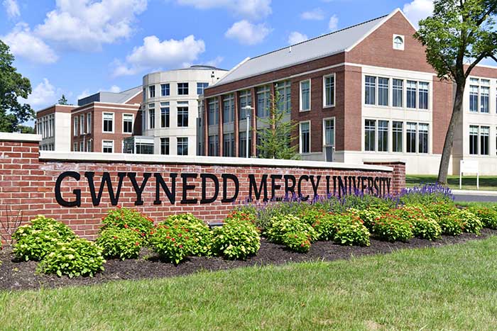 GMercyU's Respiratory Care Program Awarded with Distinguished RRT Credentialing Success Award by CoARC