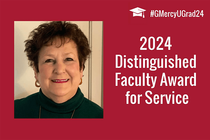 Carol Evans Receives Distinguished Faculty Award for Service