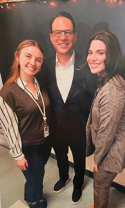 GMercyU students with Shapiro