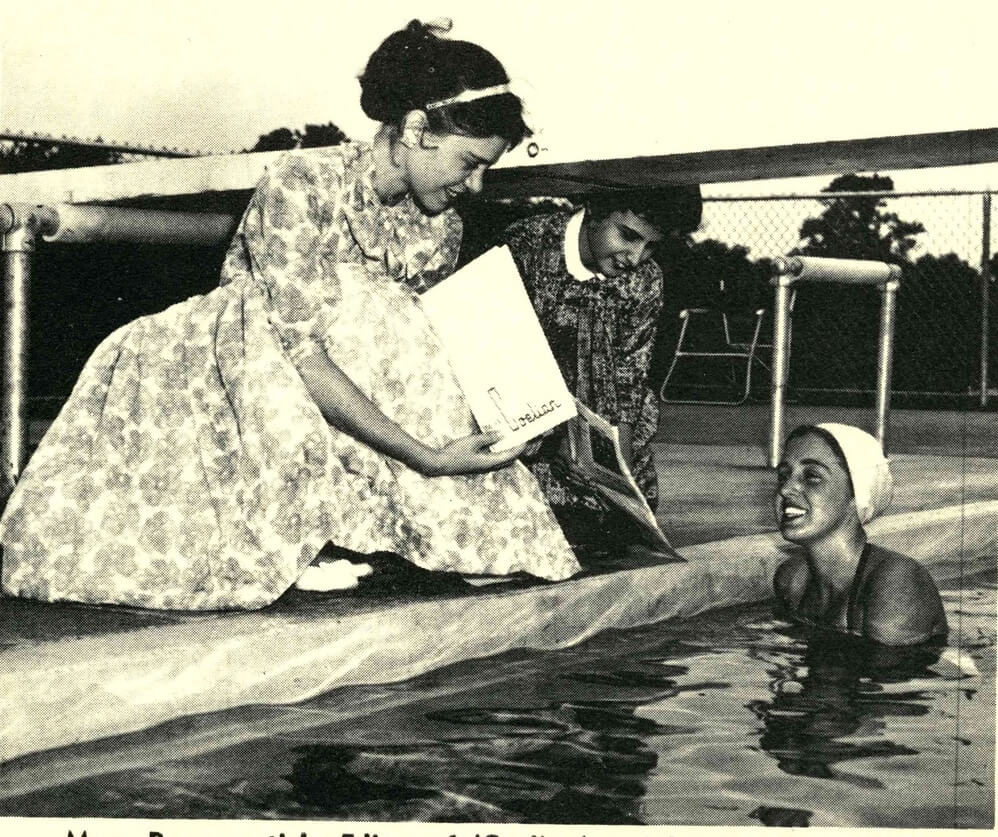 outdoor-pool.jpg