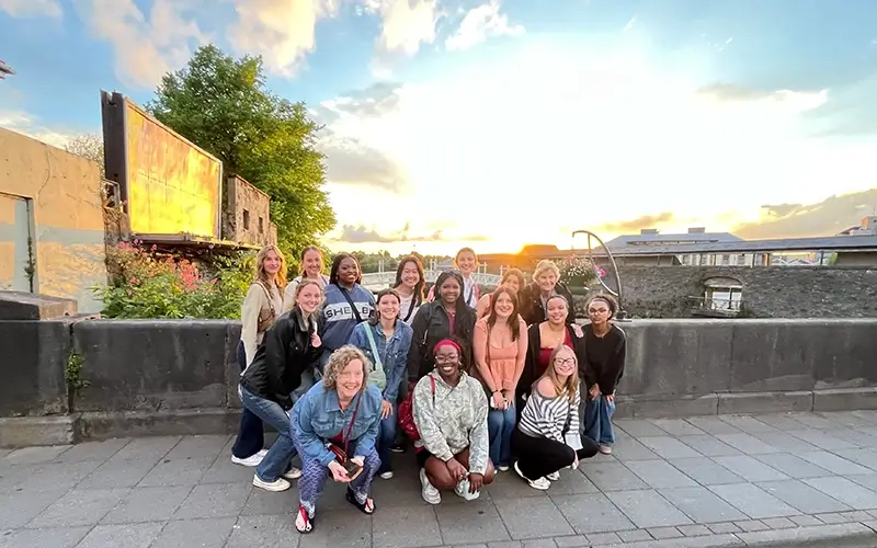 BSN students in Ireland for study abroad